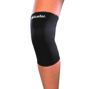 Mueller Knee Sleeve Closed Patella - Picture 1 of 3