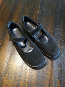 LL Bean Women's Black Suede Hook & Loop Comfort Mary Jane Shoes Size 9.5 M EUC - Picture 1 of 11