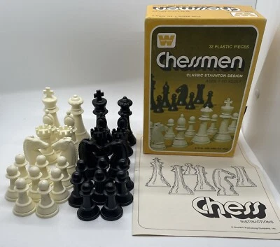 Vintage Whitman Chessmen 32 Chess Pieces Staunton Design 1974 Black White #4690 - Image 1 of 4