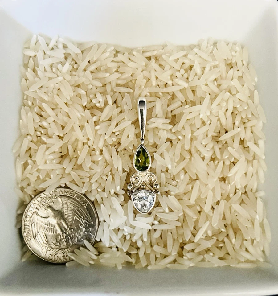 Sajen Sterling Silver Peridot and Quartz Pendant - Image 1 of 1