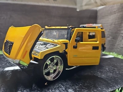 Jada DUB CITY 2003 Hummer H2 1:24 Die-Cast Car NO BOX Missing Wheel - Image 1 of 4