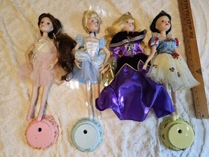 Muñecas de porcelana vintage de Disney Blancanieves Cenicienta La Bella y la Bestia Bella - Imagen 1 de 14