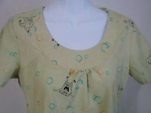 Nickelodeon Spongebob Scrub Top Women's Size XS Extra Small - Picture 1 of 5