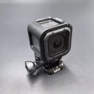 GoPro HERO 5 Session 4K HD Action Camera Black with Accessories SD Card - Picture 1 of 10