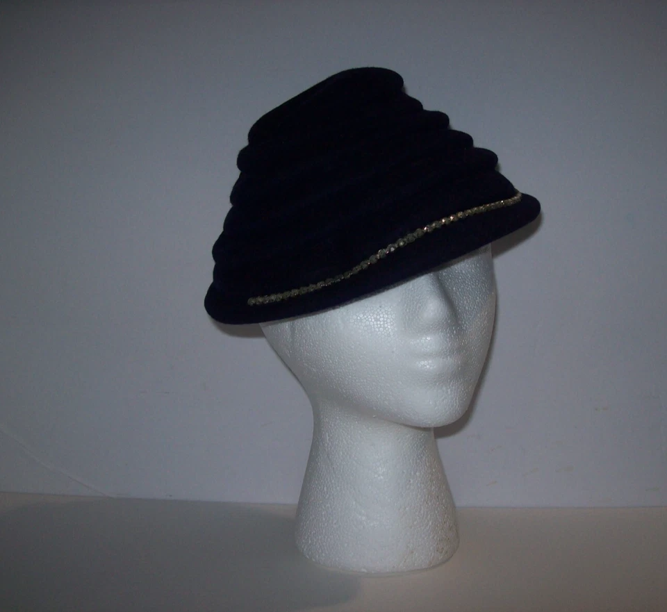Sombrero Cloche de Lana Azul Marino Oscuro Vintage Para Mujer, Aleta Años 20, MERFELT MERRIMAC Foto 1 de 4