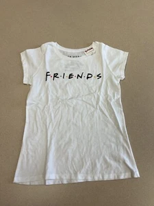 Friends TV Show T-Shirt Juniors Girls Size XL NWT White 297 - Picture 1 of 7