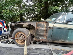 CLASSIC MGB GT COUPE PROJECT.BREAKING. - Picture 1 of 6