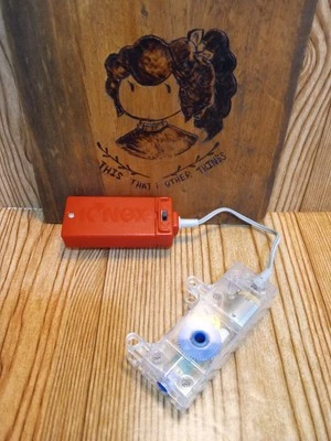 K'NEX Motor Power Pack Tethered Short Cable Red Clear Colored Gears Fwd Rev KNEX - Image 1 of 4