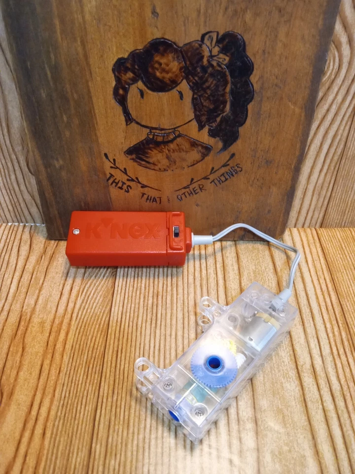 K'NEX Motor Power Pack Tethered Short Cable Red Clear Colored Gears Fwd Rev KNEX - Image 1 of 4