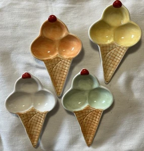 Williams Sonoma Ice Cream Cone Bowls Dishes Set of 4 Stackable Different Colors - Picture 1 of 10