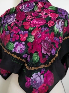 Vintage Oscar de la Renta For Accessories Street 30x31" Purple Red Silk Scarf - Picture 1 of 6