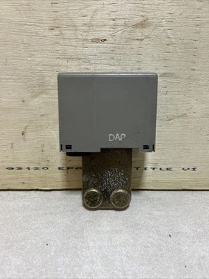 Módulo monitor sensor puerta delantera izquierda Infiniti FX45 FX35 2006-07 OEM Foto 1 de 4