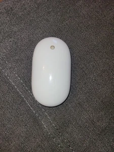Apple Magic Mouse Apple Maus Funk Maus Modell: A1197 Bluetooth - Bild 1 von 5