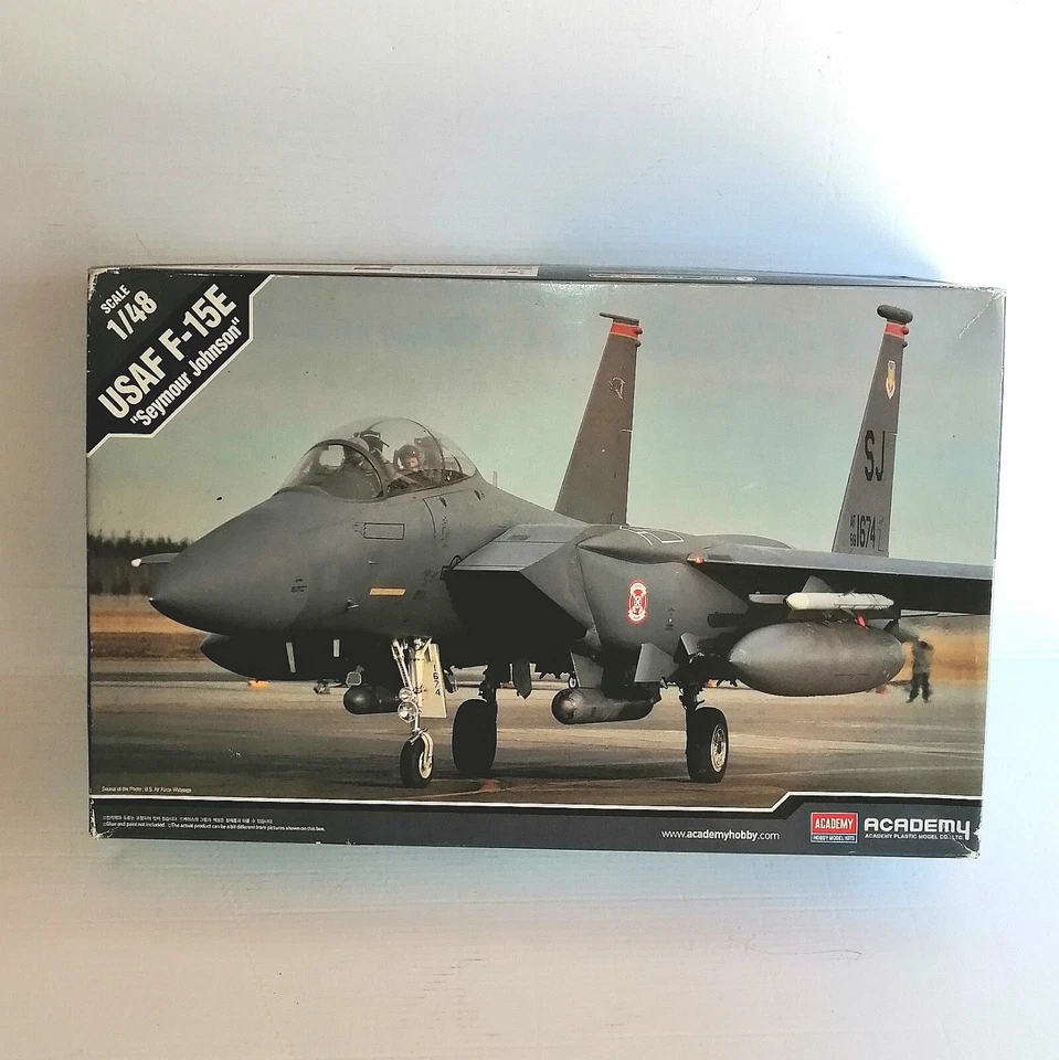 ACADEMY 1/48 USAF F-15E SEYMOUR JOHNSON KIT MONTAGGIO REF.12295 - Immagine 1 di 2