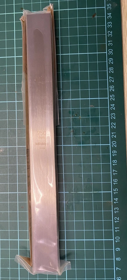 Mitutoyo 614805-021 Gauge Block 250 mm – Steel Grade 0 - Image 1 of 4