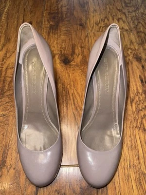 Burberry Mushroom Women’s Leather Designer Heels Size 8.5 - Image 1 of 4