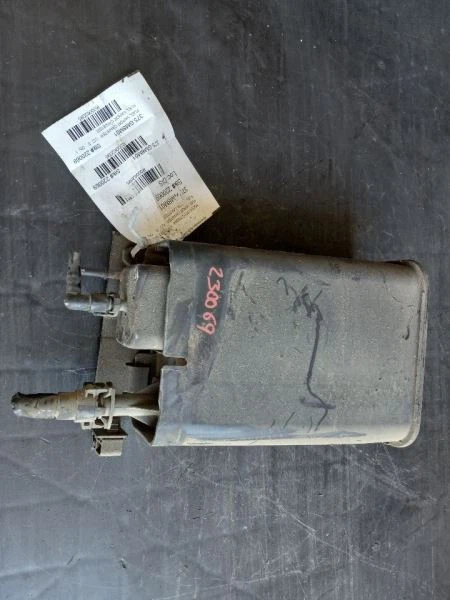 99 00 01 02 03 04 Chevrolet Silverado 1500 bote de vapor de combustible 15759044 Foto 1 de 4