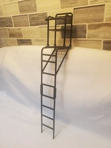 1/10TH SCALE HUNTING TREE STAND FOR ACTION FIGURE/DIORAMAS - Picture 1 of 17