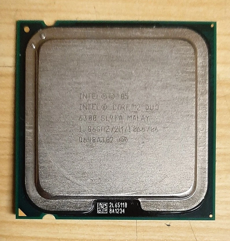 CPU Processore Intel E6300 core 2 duo 1,86 ghz/2M/1066 mhz - Immagine 1 di 1