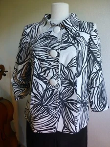 Madeleine Leinen Blazer-Bluse, gr. 40/42, Weiss mit schwarzem Muster. - Bild 1 von 8