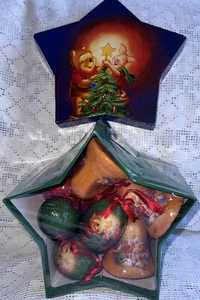 12 Sealed Vintage 1999 Disney A Christmas To Remember Ornaments~Winnie The Pooh - Picture 1 of 11