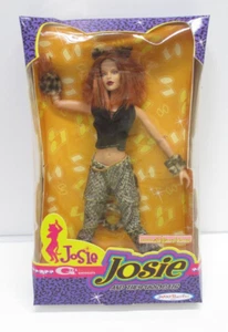 RARE! Original 2001 MOVIE PROP Josie and The Pussycats JOSIE DOLL CM951 - Picture 1 of 4