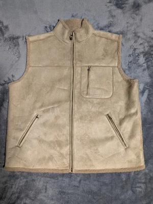 Chaleco forrado de lana de gamuza sintética Ruffhewn para hombre grande beige Foto 1 de 2