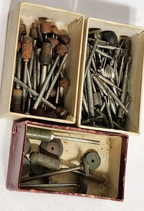 Lotto 3 scatole vintage macchinista rubinetto e punte trapano utensili fresa 105 pezzi in varie misure - Foto 1 di 12