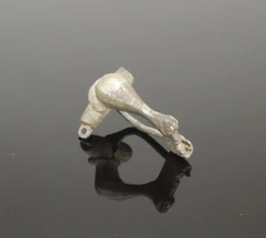 ANTIGUO BROCHE DE RODILLA ROMANO PLATA MACIZA SEGUNDO ANUNCIO - Imagen 1 de 1