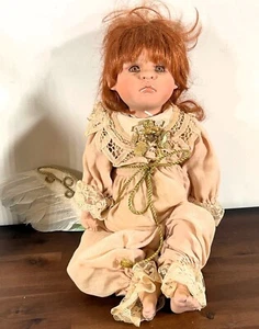 Muñeca de porcelana Angel Du Temps Linda Valentino Galería de obras maestras con alas - Imagen 1 de 24