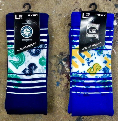 Seattle Mariners 2 Pack MLB Crew Socks Large Men Tiled Logo Cooperstown Royal Cover