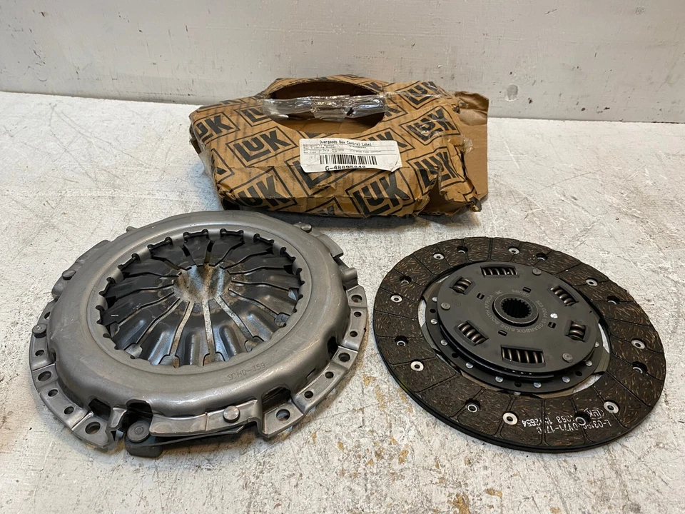 Luk Clutch Disc & Clutch Pressure Plate SCHD-359 | 9B08C | 323024410 - Image 1 of 4