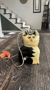 Vintage Holz handbemalt Katze Ornament Indonesien Quaste doppelseitig geschnitzt Vintage - Bild 1 von 9