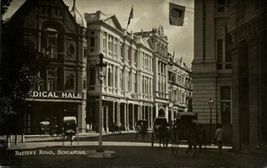 Postal RPPC Singapur, Battery Road, Medical Hall, Rickshaw (1910s) - Imagen 1 de 2