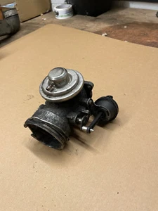 2001-2005 VOLKSWAGON PASSAT B5.5 1.9 DIESEL EXHAUST GAS RECIRCULATING VALVE EGR - Picture 1 of 3