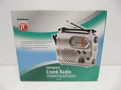 Radio Shack 20-238 Emergency Crank Radio Flashlight Generator powered  - Image 1 of 3