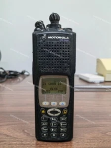 Motorola XTS5000 UHF R1 AES DES ADP DVP DVI (Excluding antenna and battery) - Picture 1 of 17