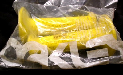 OAKLEY GRIPS .5 POINT FIVE 1980 AMARILLO NUEVO SELLO BOLSA BMX EE. UU. BICICLETA DE COLECCIÓN BICICLETA BICICLETA Foto 1 de 4