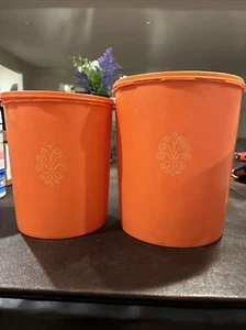 2 Vtg Tupperware 1339 -1 & 805 -3 Canisters w/ Lids Orange Very Good Condition - Picture 1 of 7
