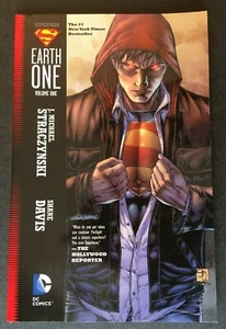 Superman Earth One TBP Volumen Uno - Novela Gráfica de DC Comics 2010 Straczynski - Imagen 1 de 12