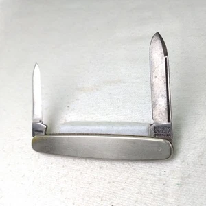 Vintage 2 Blade Kutmaster Utica Folding Pocket Knife w/ Gold & Silver Handle - Picture 1 of 10