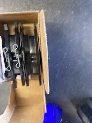 GENUINE VOLVO Factory OEM Rear Brake Pad Kit S40 V50 C30 C70 31341331 - Image 1 of 2