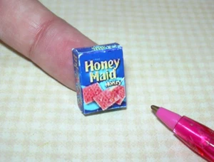 Miniature Blue BRAND GRAHAM Crackers Box (HR): DOLLHOUSE 1:12 Scale - Picture 1 of 1