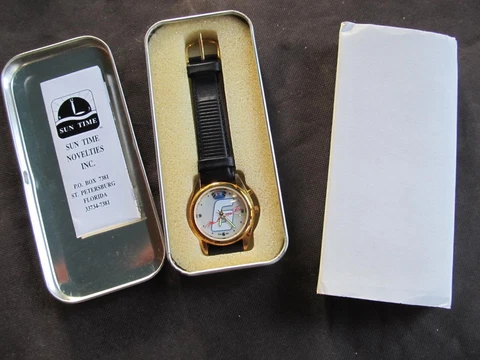 NOS 1996 Nascar Watch Mark Martin #6  Sun Time Genuine Leather Needs New Battery Cover