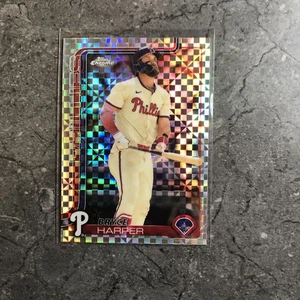 2025 Topps Chrome Bryce Harpers Phillies Xfractor # 150 - Picture 1 of 1
