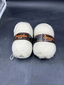 Zareska Acrylic 2skeins - Picture 1 of 3