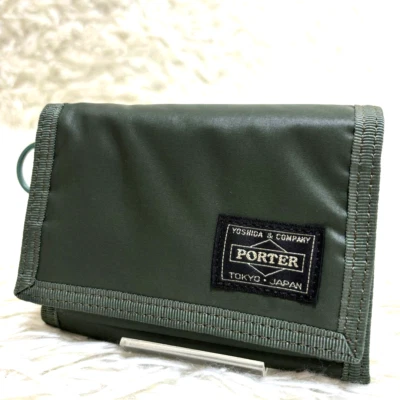 Yoshida PORTER Cápsula Tri Plegable Cartera Caqui Verde 555-06439 NUEVO Hecho en Japón Foto 1 de 4