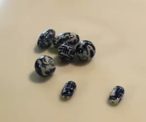 Vintage (7) Blue & White Porcelain Beads Asian Design 1/4" to 1" Round & Oval - Picture 1 of 6