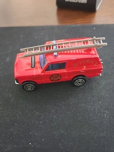 MAJORETTE DISTRICT 3 FIRE DEPT RANGE ROVER - No 246 1:60 LADDER LIGHTS INCLUDED - Picture 1 of 3