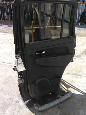 Used Rear Right Door Assembly Rear Side fits: 2011 Jeep Liberty side electric pr - Изображение 1 из 4